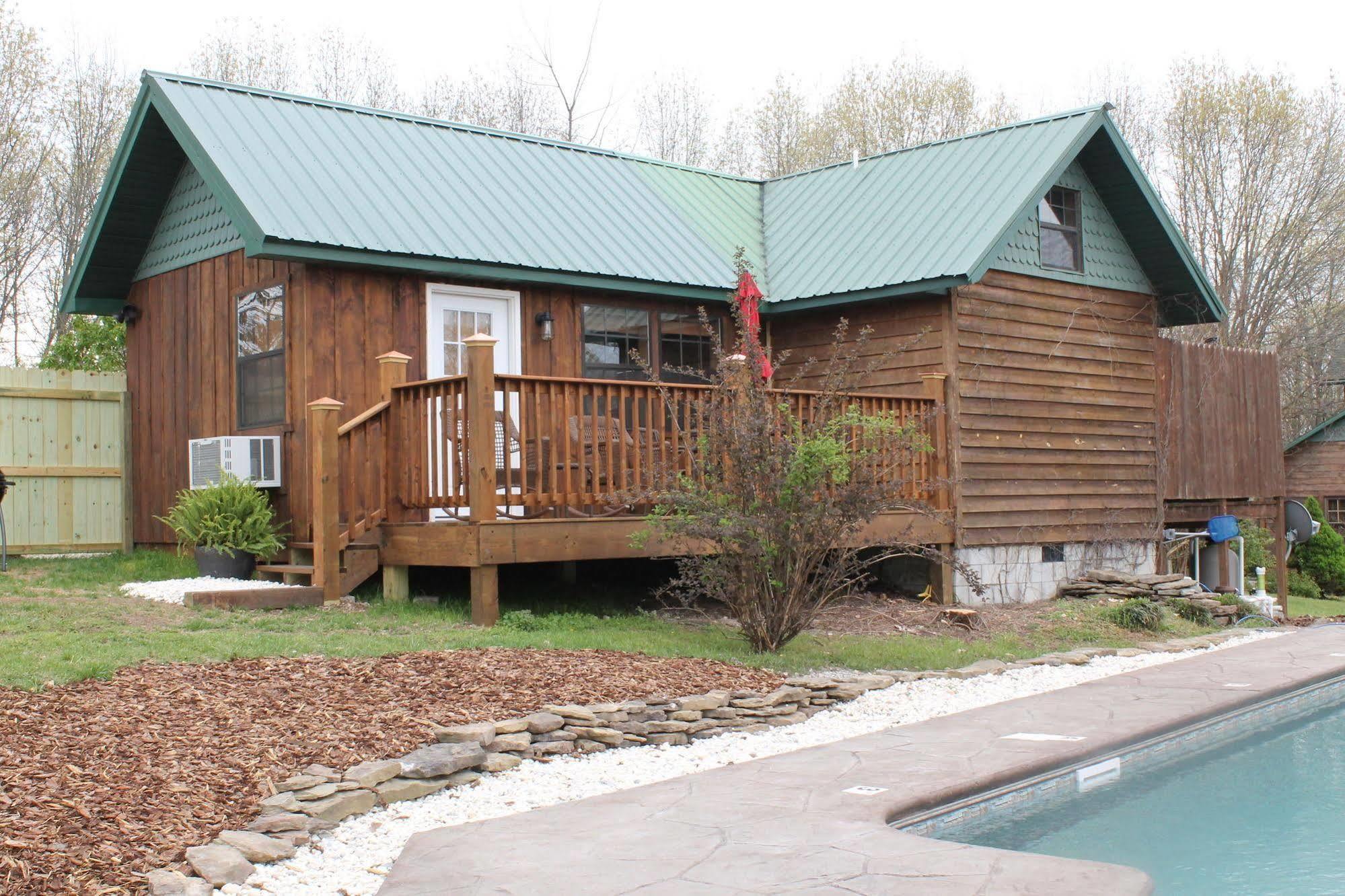 Bear Creek Lodge Cabin Resort Reeds Spring Exterior photo